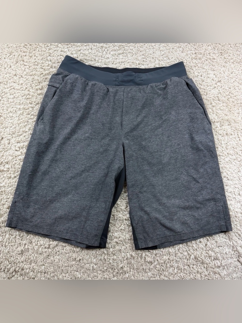 Lululemon Large Men's Performance Athletic Shorts - Charcoal Gray